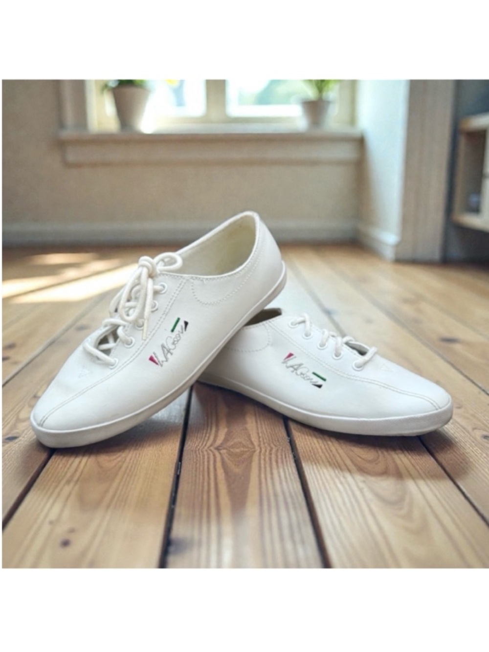Y2K Vintage 2004 L.A. Gear Sneakers White Low Tennis Shoes 6.5 6 1/2